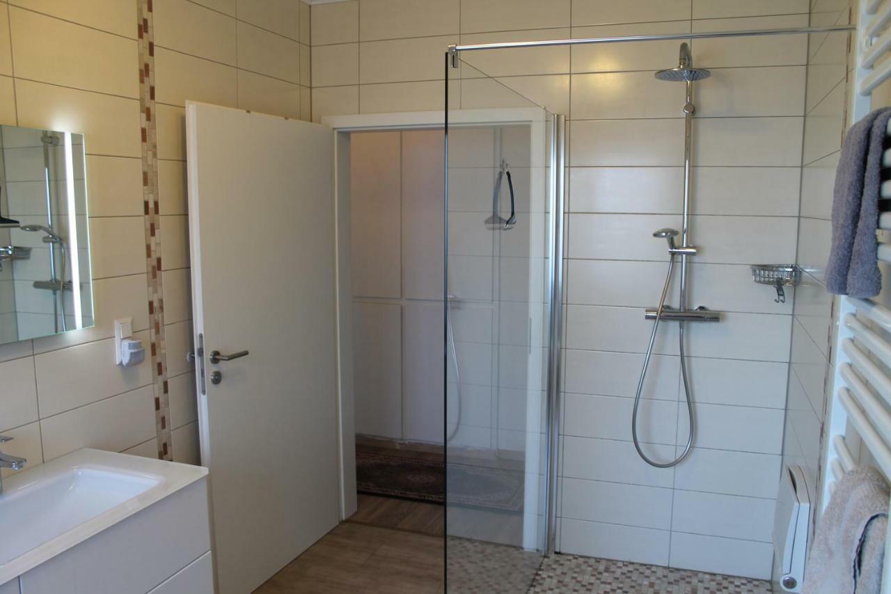 Ferienwohnung-Loga Leer Ngoại thất bức ảnh