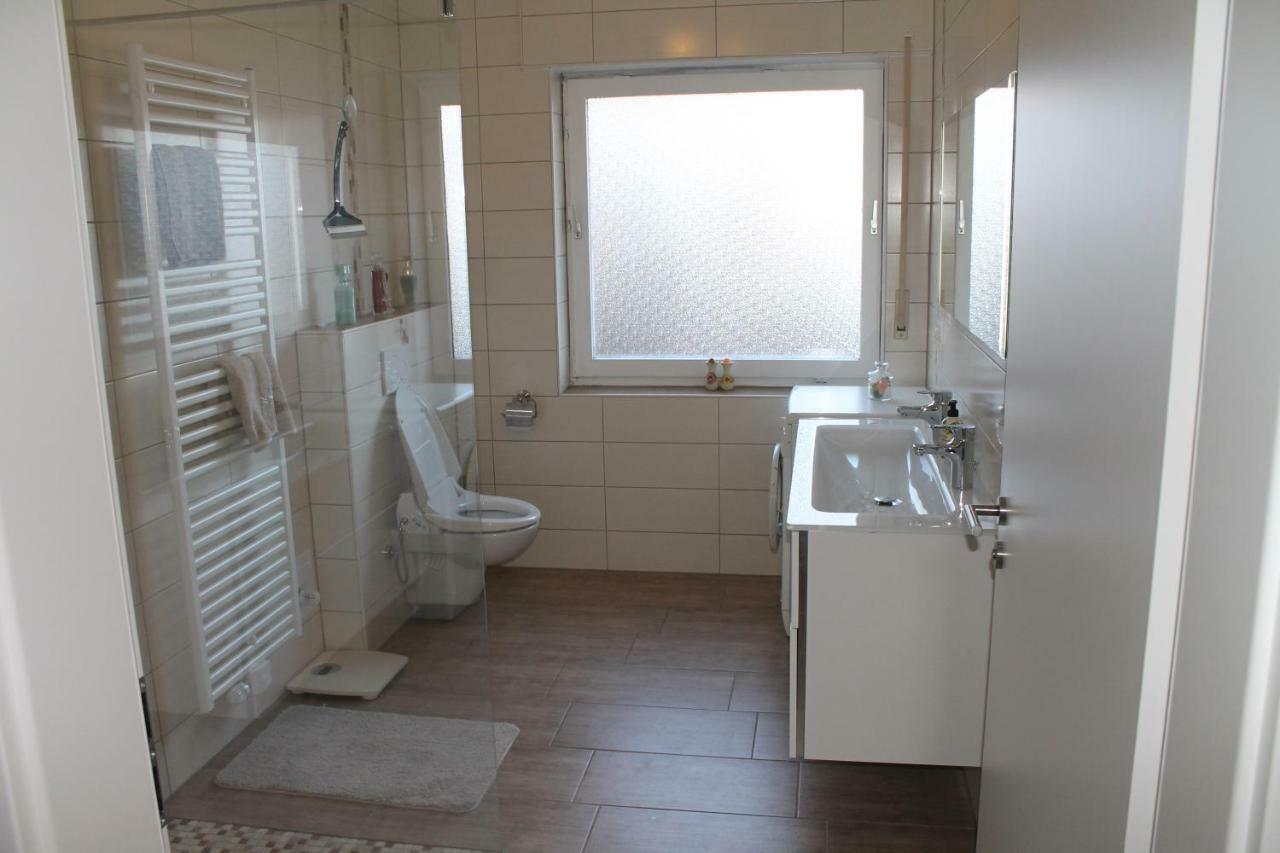 Ferienwohnung-Loga Leer Ngoại thất bức ảnh